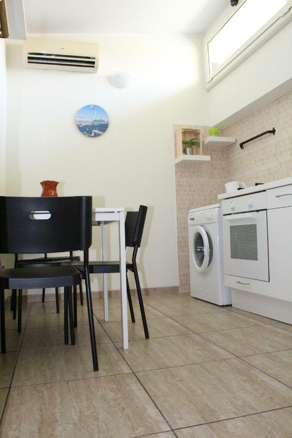 L'Occhio Sul Vesuvio Appartamento Con Terrazza Privata E Casa Vacanza Senza Terrazza Privata Naples Exterior photo